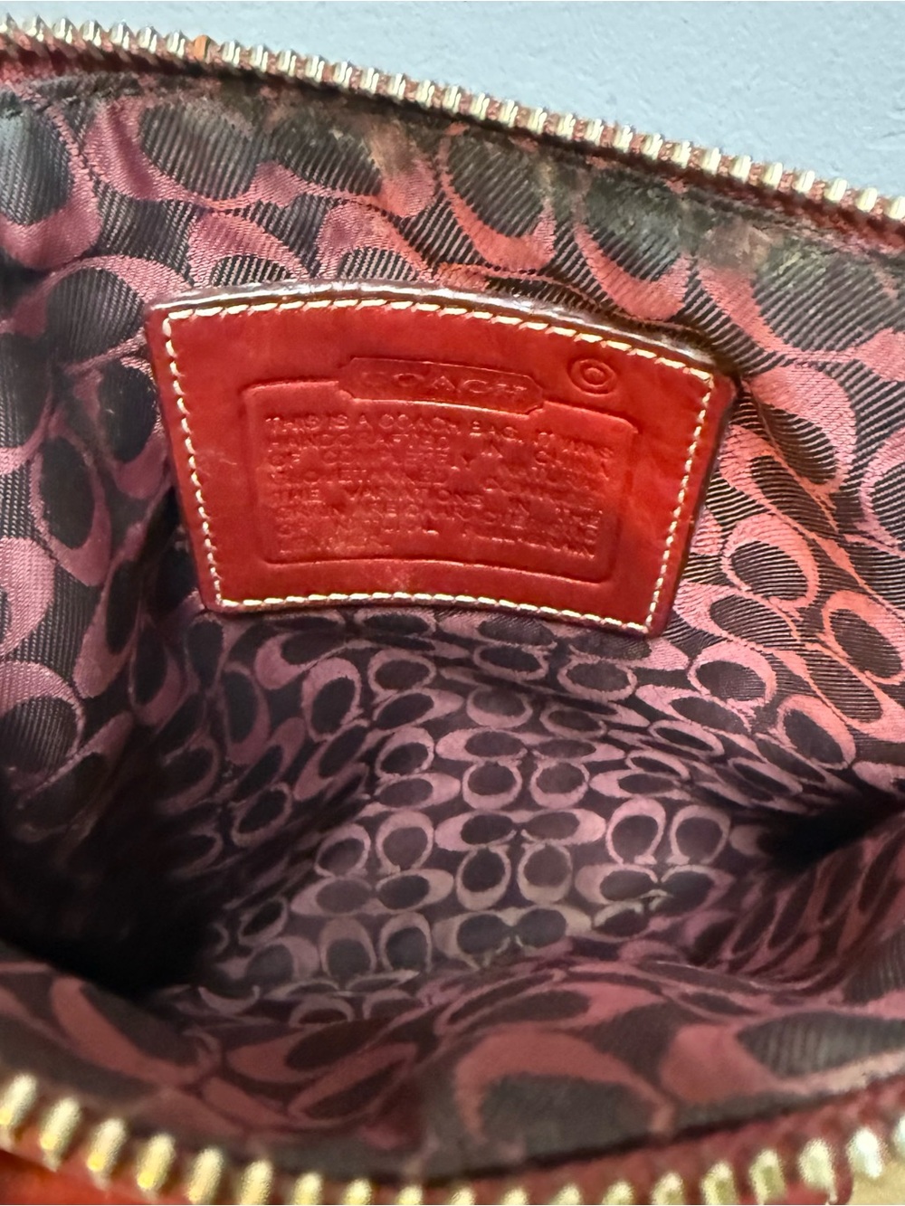 vintage - Coach - Red Leather Crossbody Bag with Front & back Pockets - Picture 11 of 12